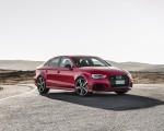 2018 Audi RS3 Sedan (Color: Misano Red) Front Three-Quarter Wallpapers 150x120 (46)