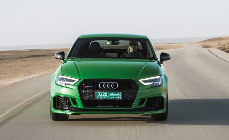 2018 Audi RS3 Sedan (Color: Viper Green) Front Wallpapers 450x275 (50)