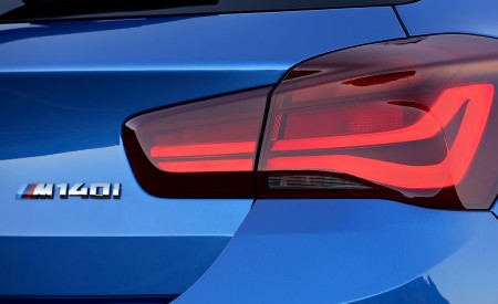 2018 BMW M140i xDrive Tail Light Wallpapers 450x275 (23)