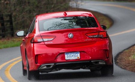 2018 Buick Regal GS Rear Wallpapers 450x275 (11)
