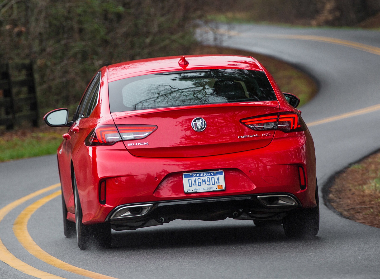 2018 Buick Regal GS Rear Wallpapers (11)