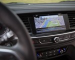 2018 Buick Regal Sportback Central Console Wallpapers 150x120 (22)