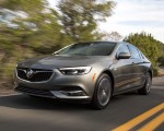 2018 Buick Regal Sportback Front Three-Quarter Wallpapers 150x120 (2)