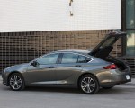 2018 Buick Regal Sportback Side Wallpapers 150x120 (15)