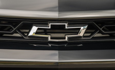 2018 Chevrolet Camaro ZL1 1LE Badge Wallpapers 450x275 (34)