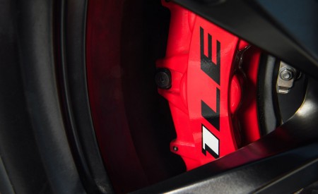 2018 Chevrolet Camaro ZL1 1LE Brakes Wallpapers 450x275 (45)