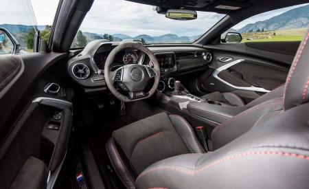 2018 Chevrolet Camaro ZL1 1LE Interior Seats Wallpapers 450x275 (65)