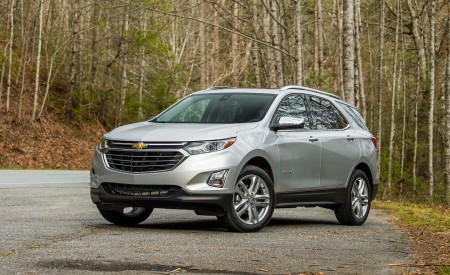 2018 Chevrolet Equinox Front Three-Quarter Wallpapers 450x275 (70)