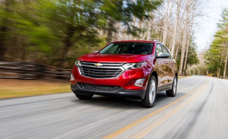 2018 Chevrolet Equinox Front Three-Quarter Wallpapers 450x275 (3)