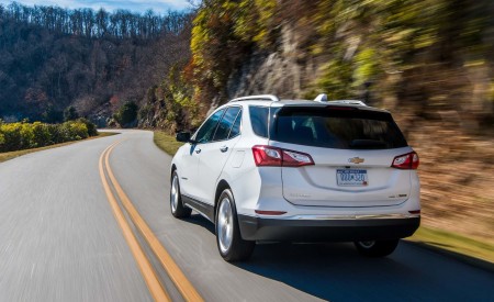 2018 Chevrolet Equinox Rear Three-Quarter Wallpapers 450x275 (19)