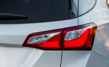 2018 Chevrolet Equinox Tail Light Wallpapers 450x275 (79)