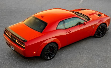 2018 Dodge Challenger SRT Hellcat Widebody (Color: Go Mango) Rear Three-Quarter Wallpapers 450x275 (58)