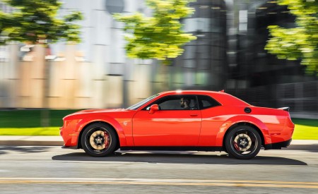 2018 Dodge Challenger SRT Hellcat Widebody (Color: Go Mango) Side Wallpapers 450x275 (53)