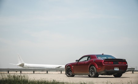 2018 Dodge Challenger SRT Hellcat Widebody (Color: Octane Red) Rear Three-Quarter Wallpapers 450x275 (15)