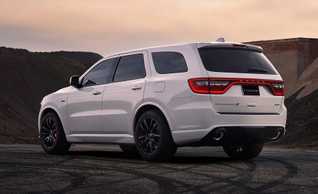 2018 Dodge Durango SRT Rear Three-Quarter Wallpapers 450x275 (40)