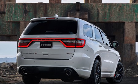 2018 Dodge Durango SRT Rear Wallpapers 450x275 (39)