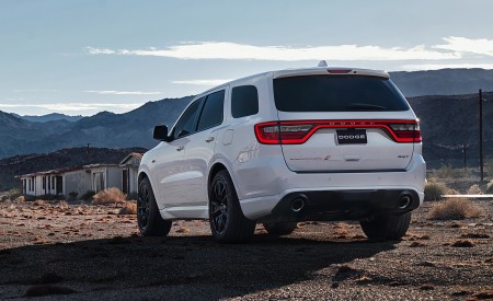 2018 Dodge Durango SRT Rear Wallpapers 450x275 (6)