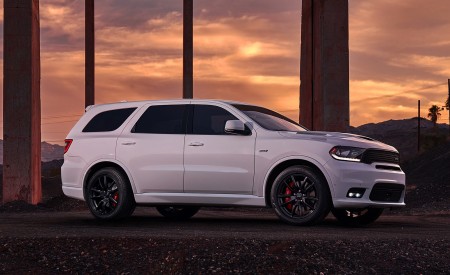 2018 Dodge Durango SRT Side Wallpapers 450x275 (36)