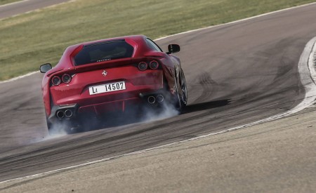 2018 Ferrari 812 Superfast Rear Wallpapers 450x275 (26)