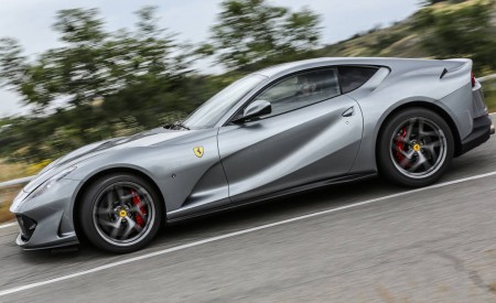 2018 Ferrari 812 Superfast Side Wallpapers 450x275 (38)