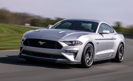 2018 Ford Mustang GT Performance Pack 2 Front Three-Quarter Wallpapers 450x275 (20)