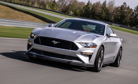 2018 Ford Mustang GT Performance Pack 2 Front Three-Quarter Wallpapers 450x275 (14)