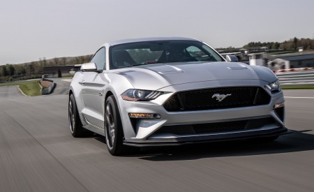 2018 Ford Mustang GT Performance Pack 2 Front Three-Quarter Wallpapers 450x275 (22)