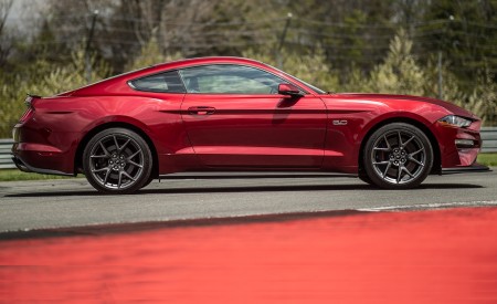 2018 Ford Mustang GT Performance Pack 2 Side Wallpapers 450x275 (26)