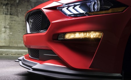 2018 Ford Mustang GT Performance Pack Level 2 Detail Wallpapers 450x275 (90)