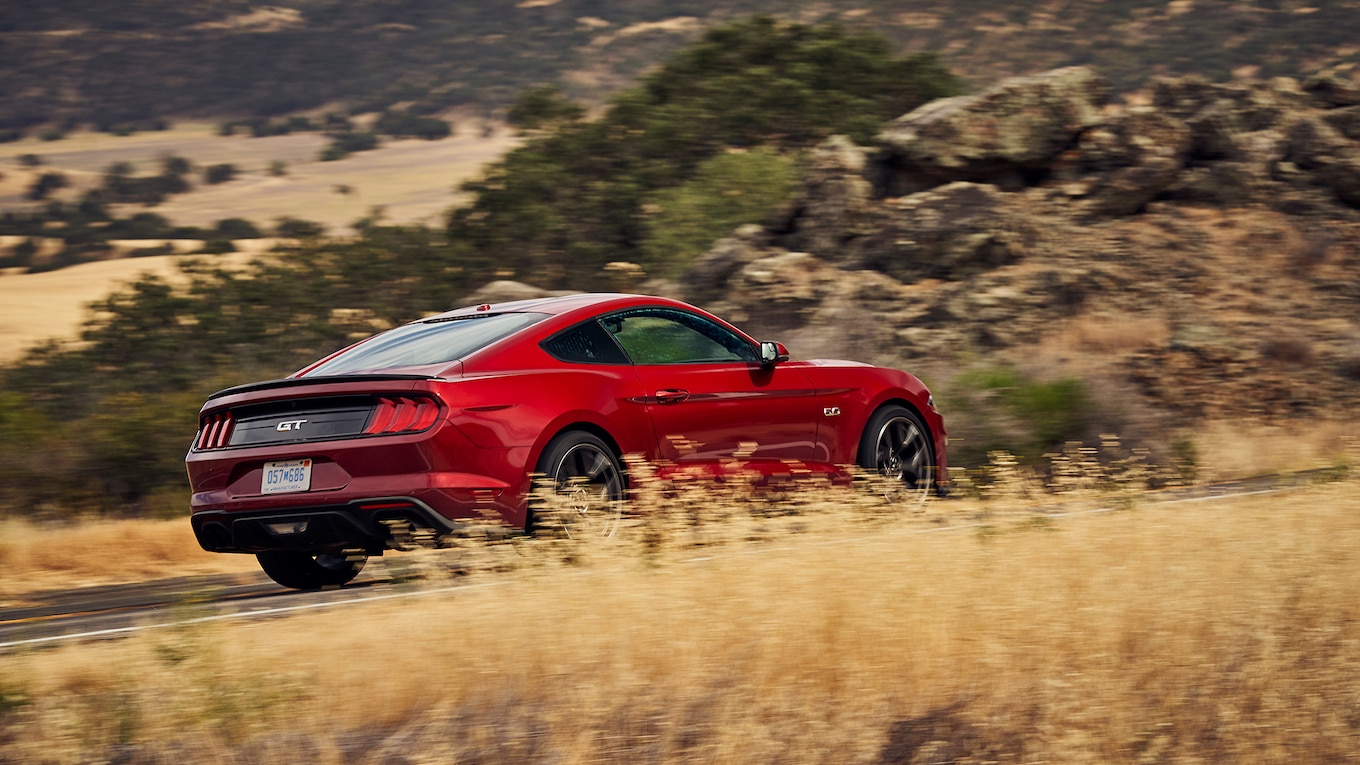 2018 Ford Mustang GT Performance Pack Level 2 Rear Three-Quarter Wallpapers (5)