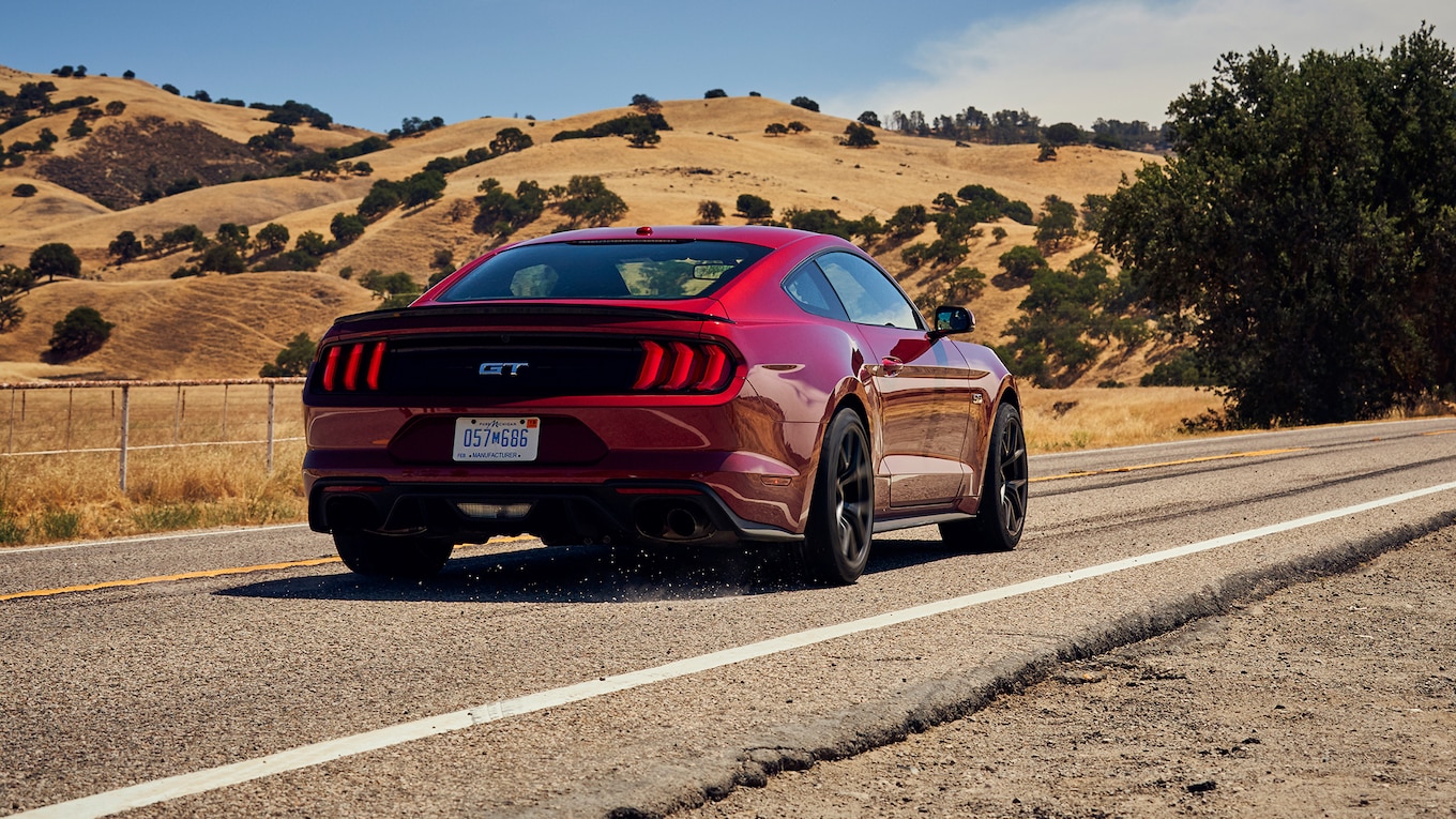 2018 Ford Mustang GT Performance Pack Level 2 Rear Wallpapers (7)