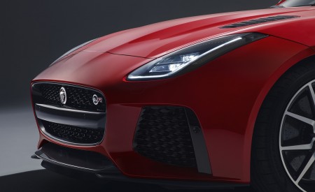 2018 Jaguar F-TYPE SVR Headlight Wallpapers 450x275 (41)