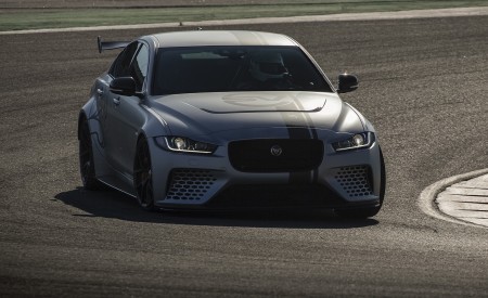 2018 Jaguar XE SV Project 8 Front Wallpapers 450x275 (68)