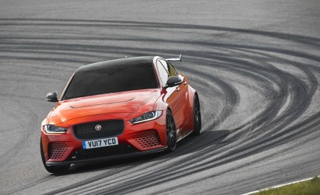 2018 Jaguar XE SV Project 8 Front Wallpapers 450x275 (5)