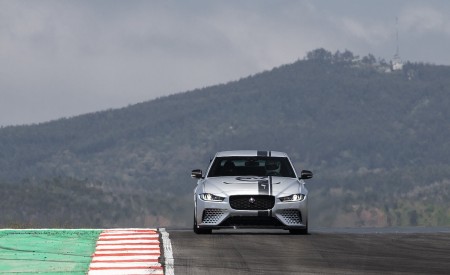 2018 Jaguar XE SV Project 8 Front Wallpapers 450x275 (82)