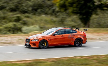 2018 Jaguar XE SV Project 8 Side Wallpapers 450x275 (16)