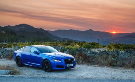 2018 Jaguar XJR575 Front Three-Quarter Wallpapers 450x275 (7)