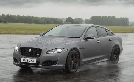2018 Jaguar XJR575 Front Three-Quarter Wallpapers 450x275 (21)