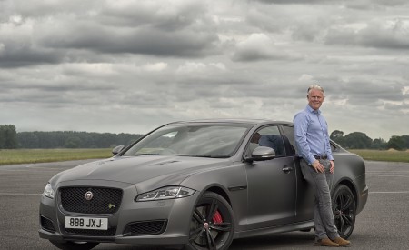 2018 Jaguar XJR575 Front Three-Quarter Wallpapers 450x275 (19)