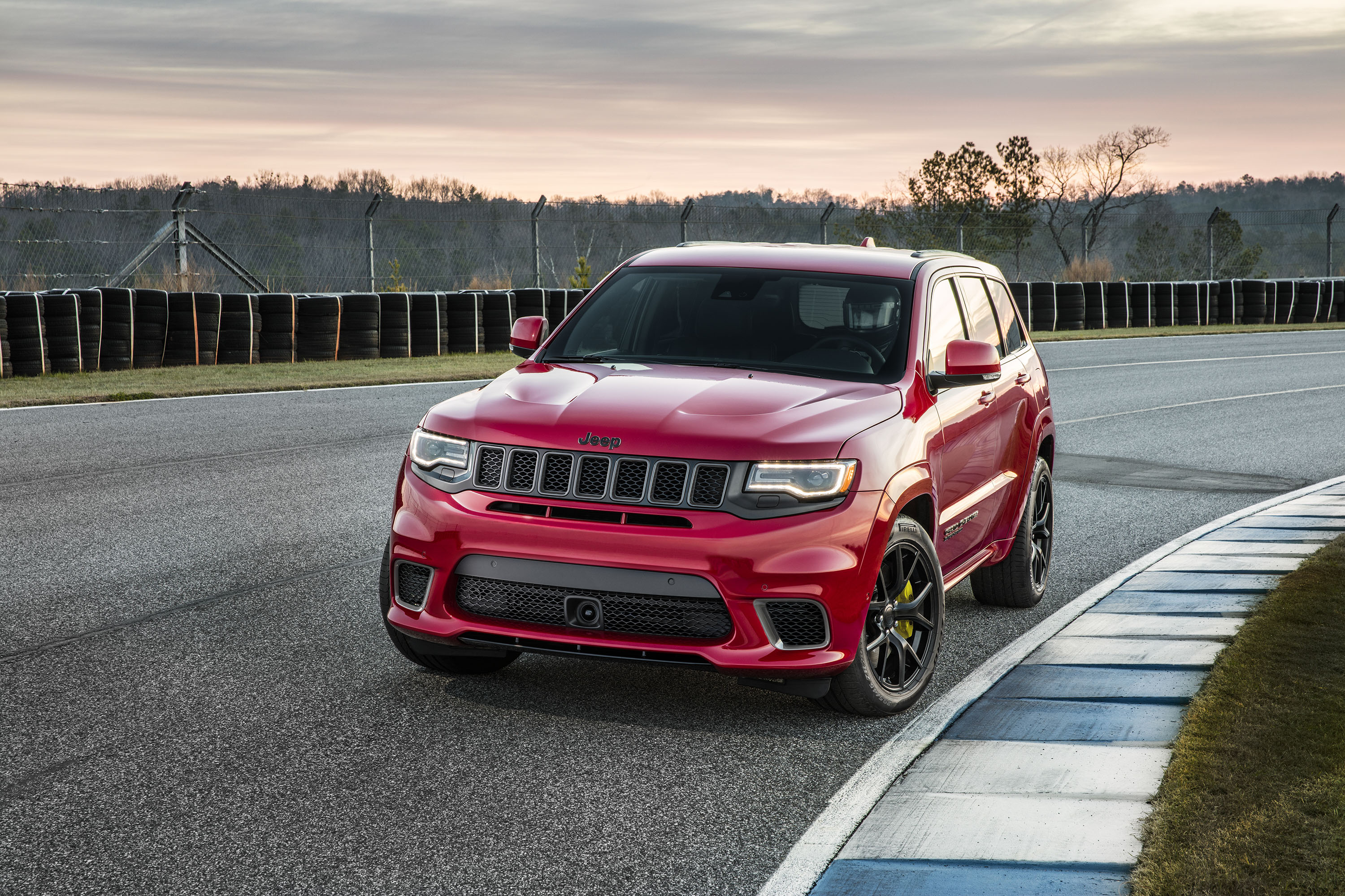 2018 Jeep Grand Cherokee Supercharged Trackhawk Front Wallpapers (13)
