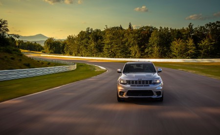 2018 Jeep Grand Cherokee Trackhawk Front Wallpapers 450x275 (60)