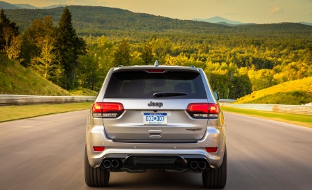 2018 Jeep Grand Cherokee Trackhawk Rear Wallpapers 450x275 (62)
