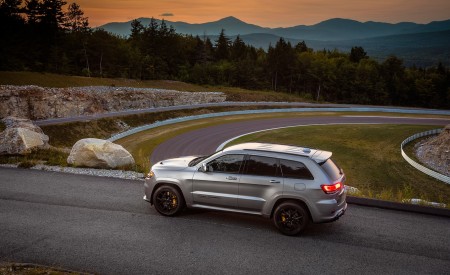 2018 Jeep Grand Cherokee Trackhawk Side Wallpapers 450x275 (69)