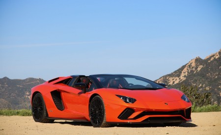 2018 Lamborghini Aventador S Roadster Front Wallpapers 450x275 (6)