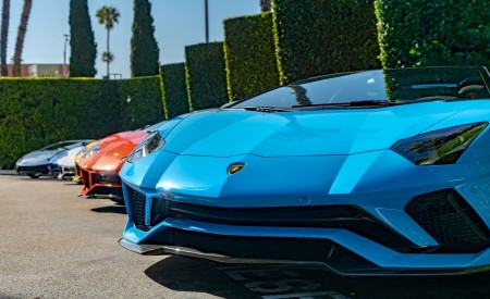 2018 Lamborghini Aventador S Roadster Headlight Wallpapers 450x275 (32)