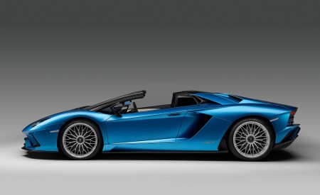 2018 Lamborghini Aventador S Roadster Side Wallpapers 450x275 (61)