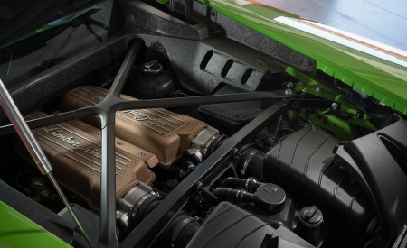 2018 Lamborghini Huracán Performante Engine Wallpapers 450x275 (77)