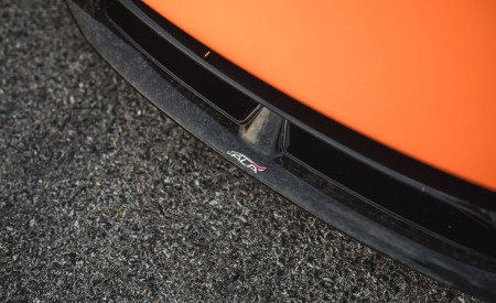 2018 Lamborghini Huracán Performante Front Bumper Wallpapers 450x275 (35)