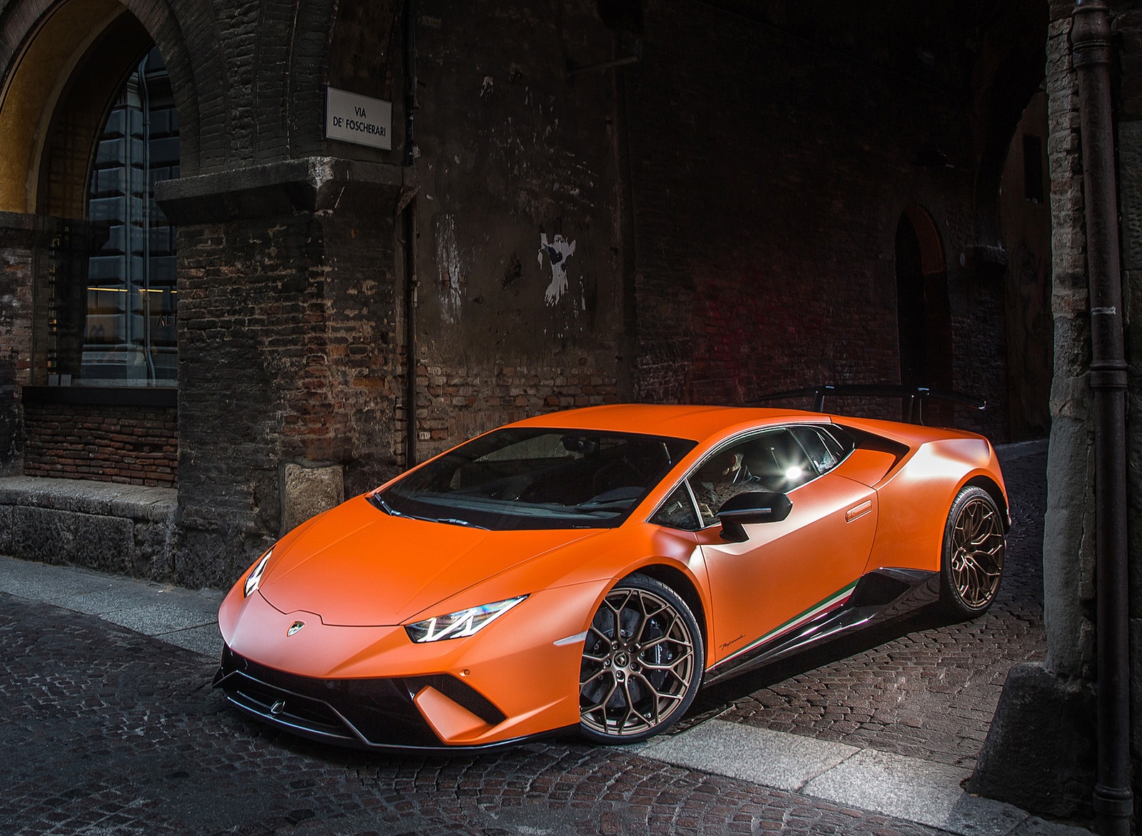 2018 Lamborghini Huracán Performante Front Three-Quarter Wallpapers #22 of 109