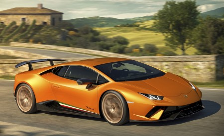 2018 Lamborghini Huracán Performante Front Three-Quarter Wallpapers 450x275 (100)